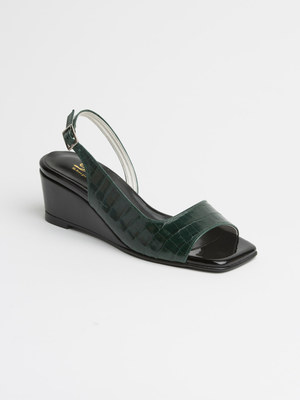 D.green wani wedge heel comfortable sandle 