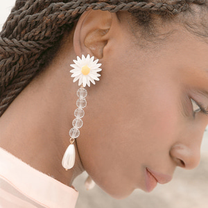 daisy flower crystal drop earrings