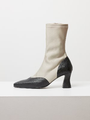 ws192033009- Carmen Beige socks boots