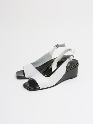 white wani wedge heel comfortable sandle 