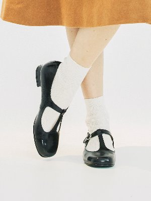 ws192033006-Black T-strap loafer